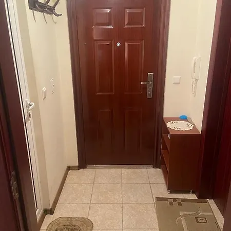 アパート Pomorie Apartment